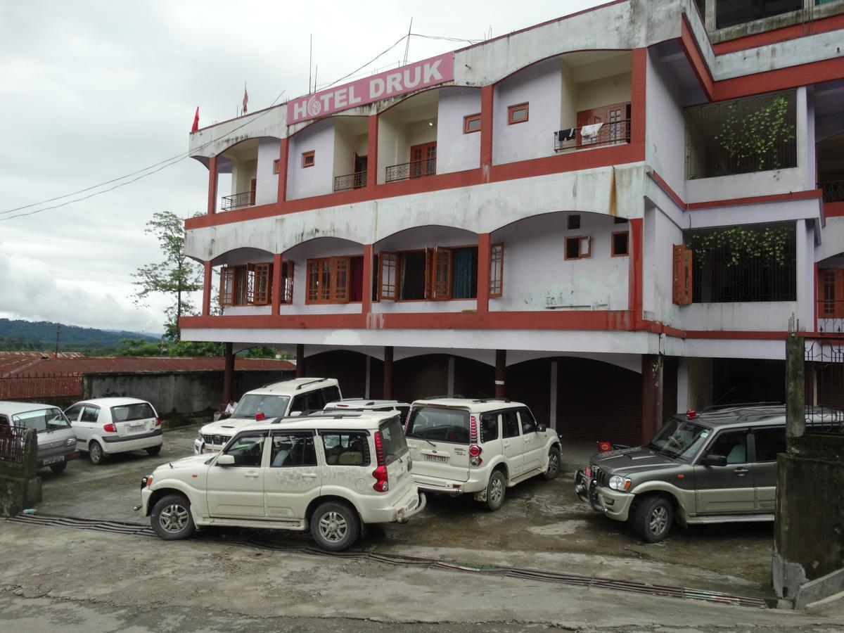 Hotel Druk Bhalukpung Ngoại thất bức ảnh